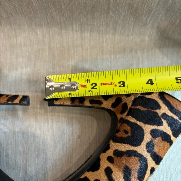 CALVIN KLEIN Sz 8 Leopard Print Pony Hair Pumps Heels Gold Tag NWOT - Picture 6 of 10